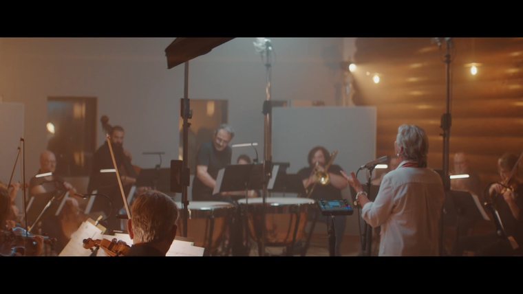 The string orchestra recording the score